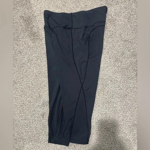 Compression Black Athletic Leggings - Picture 3 of 4